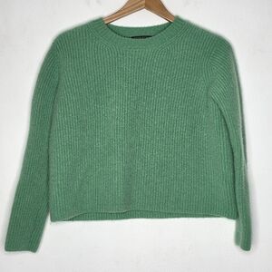 Banana Republic Green Crewneck Ribbed Sweater